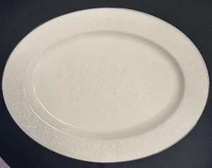 Noritake AFFECTION Oval PLATTER, 13 3/4" x 10 1/2" with Silver edge EXC - Picture 1 of 2
