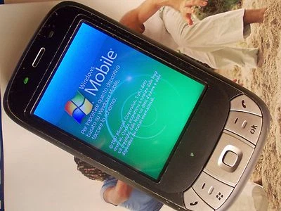 Telefono cellulare HTC HERA 100 - Immagine 1 di 4