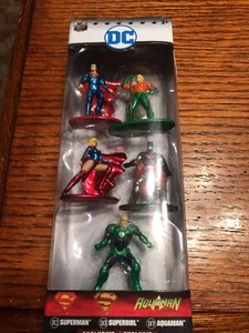 Jada Nano Metalfigs DC COMICS Pack B, 5 Figure Exclusive Set, New - Picture 1 of 1