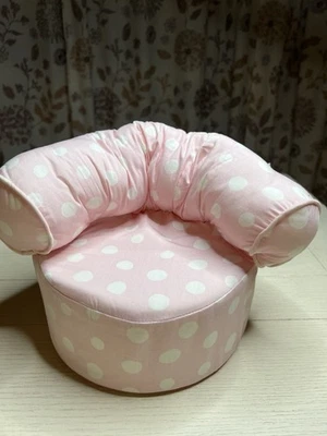 "Sillón acolchado Pottery Barn Kids para muñeca rosa blanco a lunares 8"" de diámetro" Foto 1 de 4