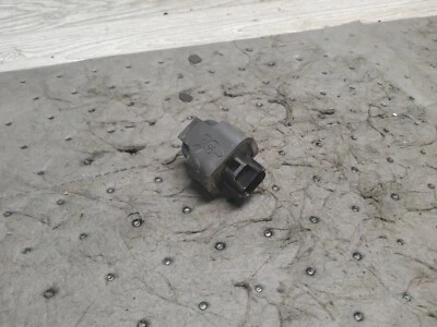 15-21 2018 Kawasaki vulcan 650S sensor de ponta fabricante de equipamento original ponta de colisão sobre interruptor de segurança - Imagem 1 de 4