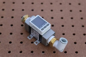 INTERRUPTOR MEDIDOR DE FLUJO DIGITAL SMC PFMB7501-04-F - Imagen 1 de 4