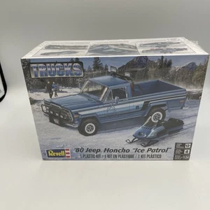 REVELL '80 JEEP HONCHO "ICE PATROL" MODEL KIT 1/24 SCALE - Picture 1 of 2