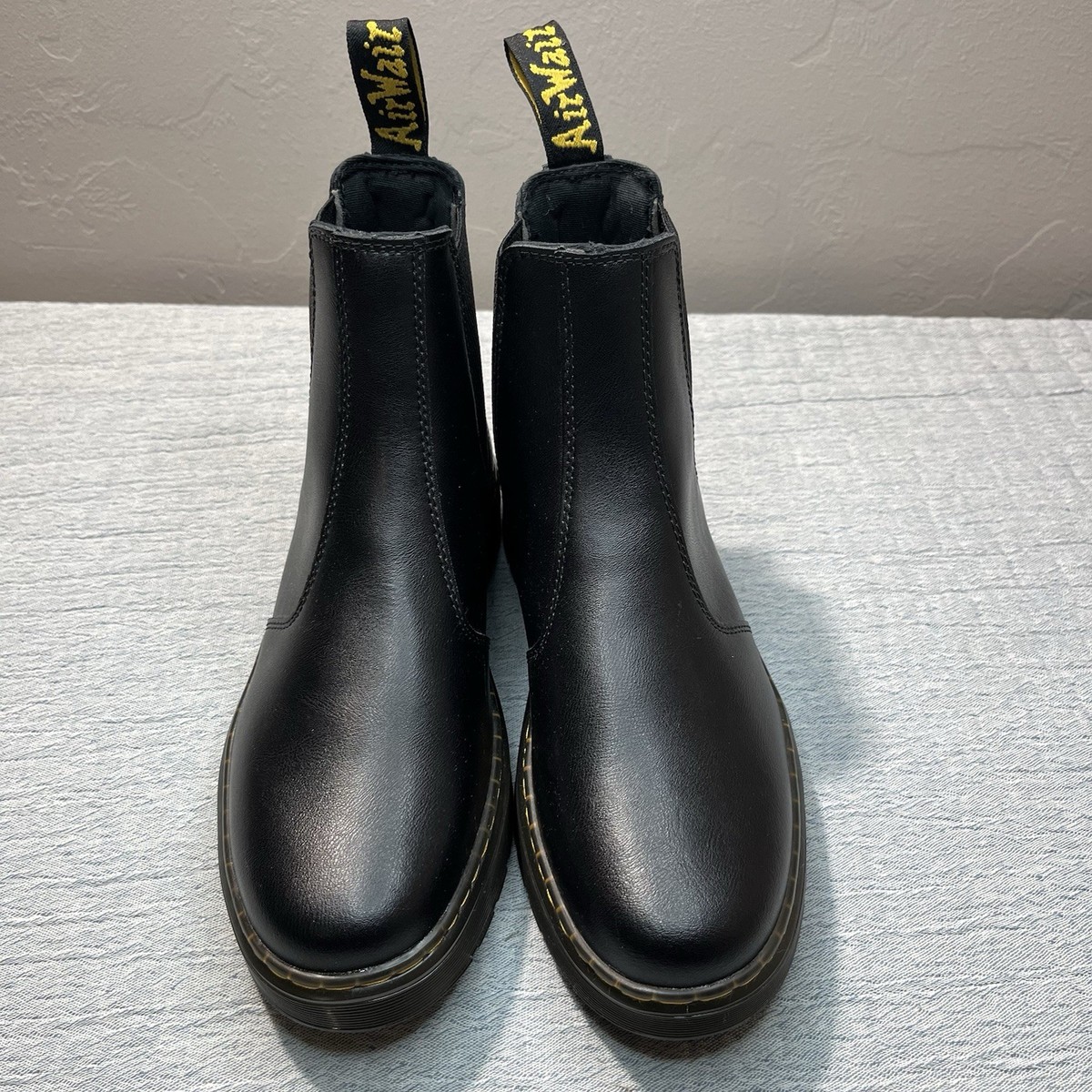 Dr. Martens Chelsea Boots for Women for sale - eBay Dr. Martens Chelsea Boots for Women for sale - eBay