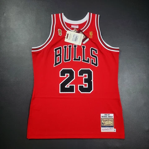 100% Authentic Michael Jordan Mitchell Ness 96 97 Flu Game Bulls Jersey 44 L Cover