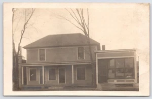 RPPC Dr Lawson American Foursquare Home & Office Front or Store Next Door c1914 - Bild 1 von 2