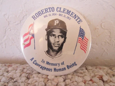 VINTAGE BASEBALL "ROBERTO CLEMENTE" MEMORIAL BUTTON - Image 1 of 4