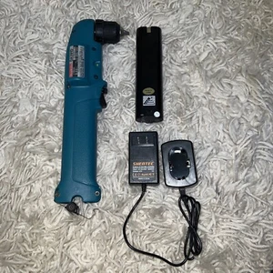Makita DA391D Cordless Right Angle Drill With New Generic Battery And Charger - Picture 1 of 7