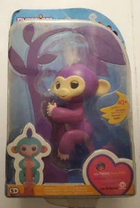 Fingerlings - Interactive Baby Monkey - Mia Purple White Hair WowWee - Picture 1 of 3