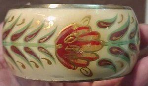 Vintage Brass Enameled Red Green Gold Cloisonne Flower Design Bracelet - Afbeelding 1 van 5