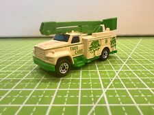 Matchbox MB 33 Yellow Ford Utility Truck Tree Care 1983 - MINT