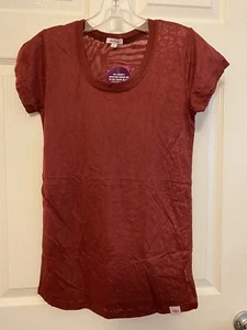 Jenny B Maroon Sheer Laser Cut Tee Top NWT S Small - Picture 1 of 3