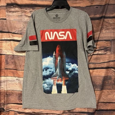 Camiseta Akademiks NASA Transbordador Espacial Para Hombres XL Hip Hop Streetwear Gris Camiseta Rayas Foto 1 de 4