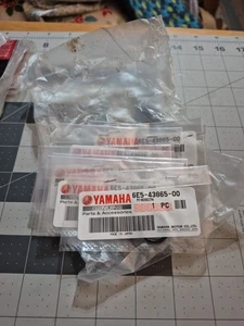 8 New Genuine Yamaha Trim Tilt O-Rings 6E5-43865-00 - Picture 1 of 2