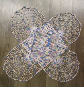 Vintage Multi Color 4 Pointed Star Crochet Doily Pink Blue Yellow Green r - Picture 1 of 3