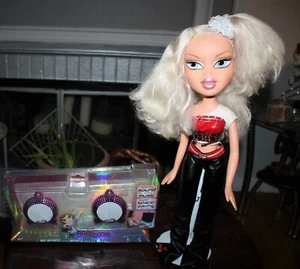 VTG. 2003  22" TALL CLOE DOLL NO SHOES & BRATZ BE BRATZ.COM SPEAKERS - Picture 1 of 5