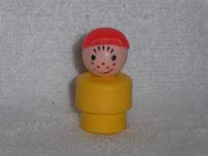 Fisher Price Little People Vintage Yellow School Boy Cap Hat Freckles - Picture 1 of 3