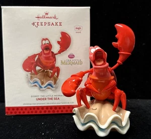 Hallmark Ornament 2013 Disney La Sirenetta Sotto il Mare Canta Sebastian - Foto 1 di 8
