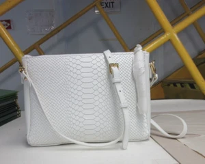 GiGi New York Hailey Leder Umhängetasche Python geprägt Neu mit Etikett weiß Liste 275 $ - Bild 1 von 15