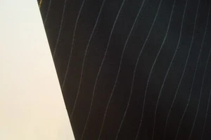 4 yardas TELA DE LANA Lujo Super 120s Traje 8 oz Negro Gris Rayas 144" Construcción - Imagen 1 de 4