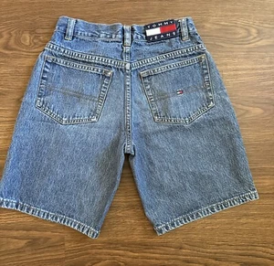 Tommy Hilfiger Boys Blue Denim Shorts Size 8 Jean Flag Logo Vintage 90's Cotton - Picture 1 of 4