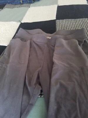 Leggings de gamuza sintética gris entorno suave talla extra pequeño petite usados en excelente estado Foto 1 de 4