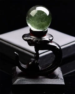 54,7 g Top Natural Verde-Fantasma Cuarzo Esfera Cristal Bola de la Suerte Reiki Sanación - Imagen 1 de 6