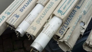 Fluorescent light tube SYLVANIA 3ft 30W col 135 x 4 - Picture 1 of 3
