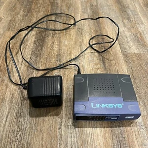 Linksys 10/100 5 port switch Cisco 100MBPS desktop switch EZXS55W preowned - Picture 1 of 5