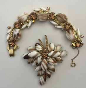 Vintage 1960’s Juliana D&E Bracelet & Brooch Set White Glass Copper Cabochon - Picture 1 of 8