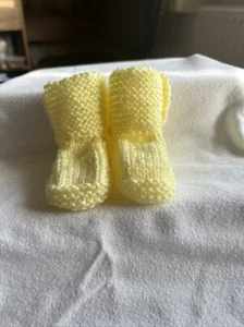 Hand Knitted Baby Booties 0-3months - Picture 1 of 2