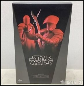 Hot Toys Praetorian Guard with Double Blade MMS454 Star Wars 1:6 Action Figure