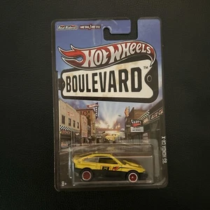 HOT WHEELS BOULEVARD ‘85 HONDA CR-X YELLOW REAL RIDERS 2012 LONG CARD - Picture 1 of 2