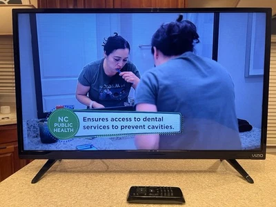 Vizio D-Series 32" LED HD TV Black (D32HN-D0) - Image 1 of 4