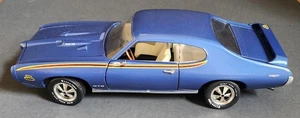 1:18 Diecast 1969 Pontiac GTO Judge (Blue) - Picture 1 of 3