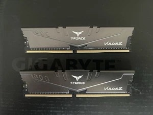 T-Force Vulcan Z 16GB (2x8GB) 3200MHz DDR4 Memory Kit CL16 TLZGD416G3200HC16CBK - Afbeelding 1 van 3