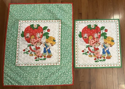 Colcha de bebê vintage 2 peças verde morango shortcake e cobertor de segurança feito à mão - Imagem 1 de 4