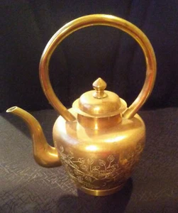 VINTAGE BRASS TEAPOT, CHINESE. 10 1/2" x 7 1/2". ETCHED w LOTUS & LEAF DESIGN - Picture 1 of 5