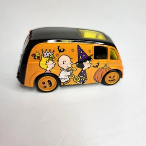 Hot Wheels Peanuts Great Pumpkin Quick D-Livery Halloween Van 2012 Diecast Toy - Picture 1 of 8