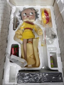 The Danbury Mint- BETTY BOOP -"Shopping Spree"- Porcelain Collector Doll- 1995 - Picture 1 of 4