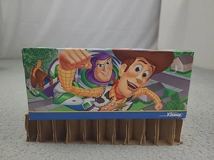 Caja de pañuelos Kleenex Toy Story vintage Y2K Disney Pixar 200 quilates nuevo zumbido leñoso - Imagen 1 de 15