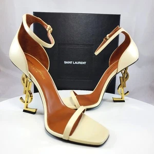 Sandali beige alla caviglia tacco 110 mm logo Yves Saint Laurent YSL Opyum 38,5 nuovi con etichette $1.290 - Foto 1 di 16