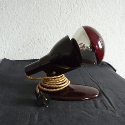 alte Schreibtischlampe / Nachttischlampe / Leuchte  -  Bakelit   braun - Bild 1 von 4