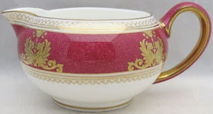 Wedgwood Columbia Powder Ruby (Rim and Center) 146 Shape Creamer - Picture 1 of 1