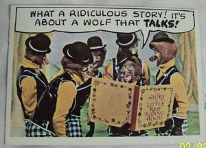 Topps Laugh-In Trading card #17 "A Wolf that Talks" Rowan & Martin 1968