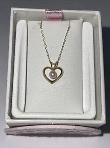14K Yellow Gold Heart with Single Cultured Pearl Baby Necklace - Picture 1 of 2