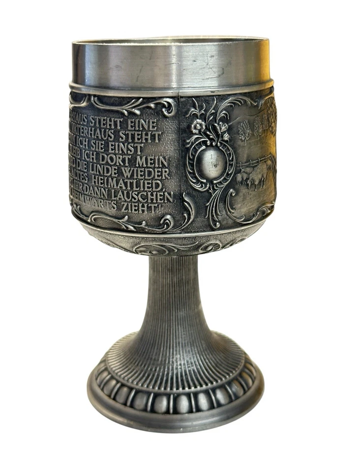 Copa de vino vintage alemana de estaño "Der Lindenbaum" marca de ángel 4,75" de alto Foto 1 de 4