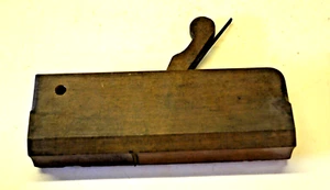 Antique wood bead molding plane - 1 3/16" Blade, Shallow Bead    M - Picture 1 of 4