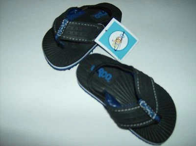 Chanclas Circo negras con correa elástica para la espalda talla 5 para niños  Foto 1 de 2