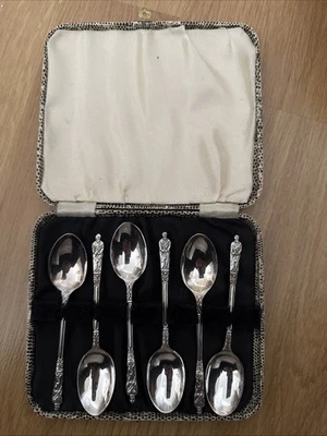 Vintage Set of 6 Matching EPNS Apostle Teaspoons In Original Box - Image 1 of 4